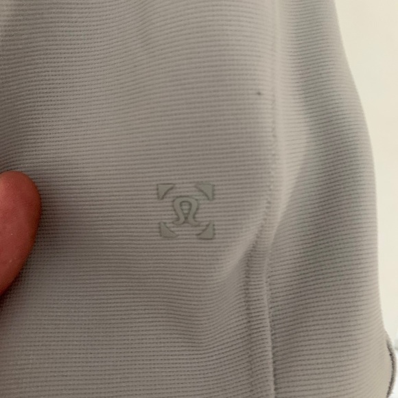 Lululemon zip up track jacket, light Grey - Picture 4 of 5